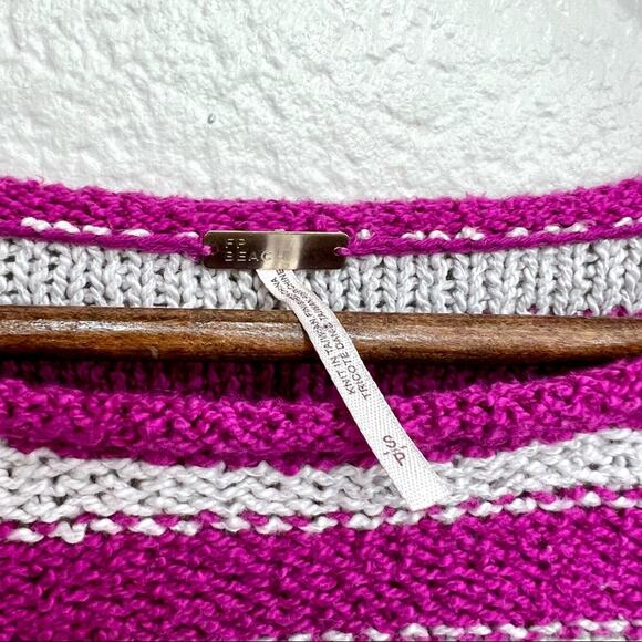 Free People Beach grey and purple knit cropped pullover sweater size small - Picture 8 of 8